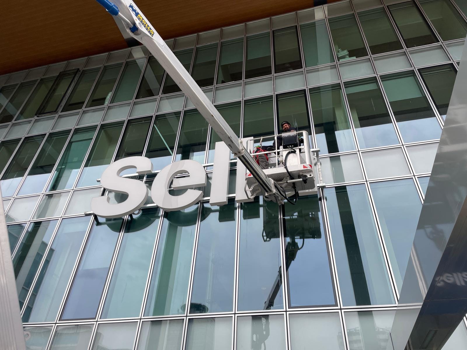 Kepatz | Real Estate, Project Management, General Contractor - succursale Banca Sella a Brescia