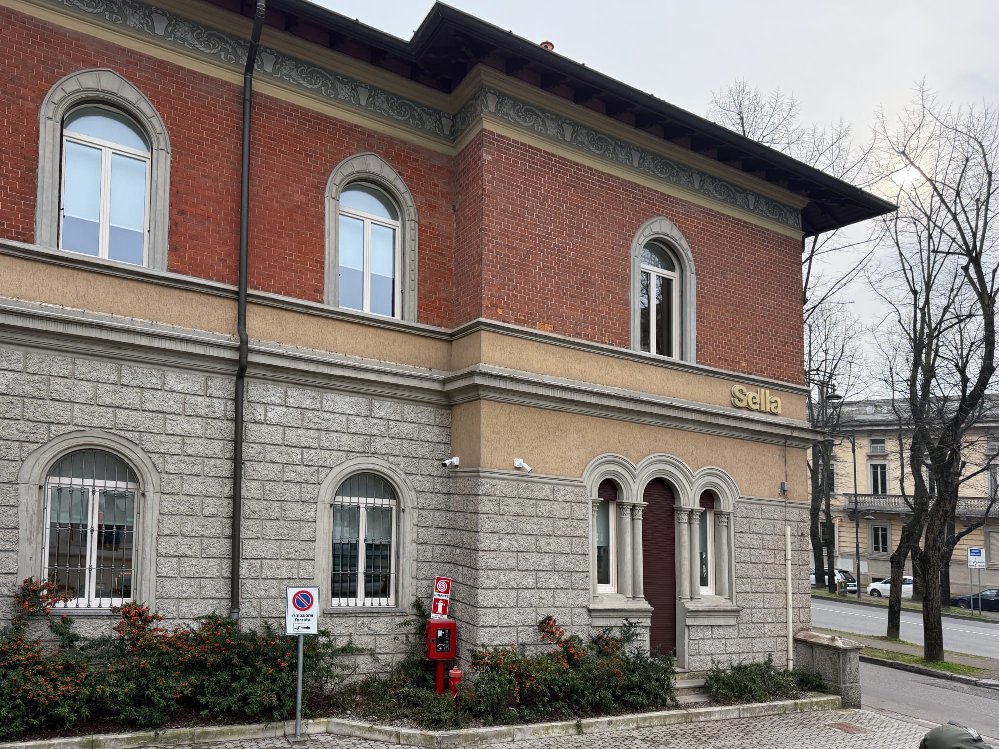 Kepatz | Project Management, General Contractor - succursale Banca Sella a Busto Arsizio